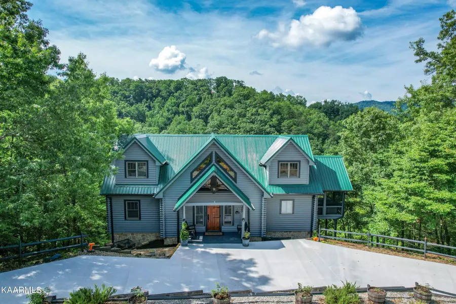 4124 Harvest Moon Rd, Sevierville, TN 37862