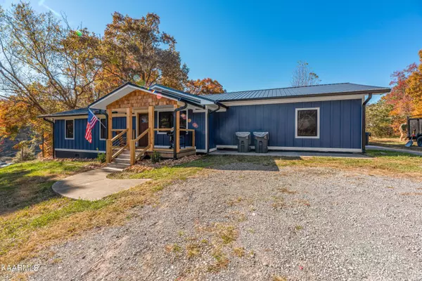 1217 McCarter Hollow Rd, Sevierville, TN 37862