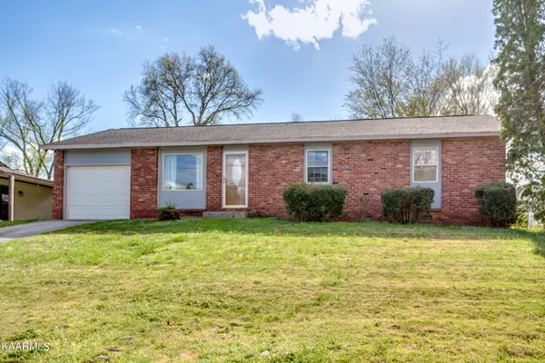 5713 Mondale Rd, Knoxville, TN 37912