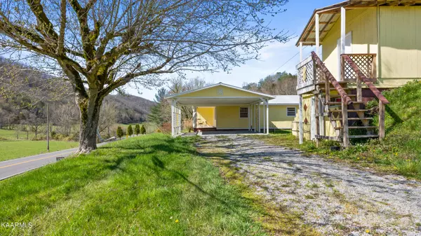 Sneedville, TN 37869,2751 Panther creek Rd