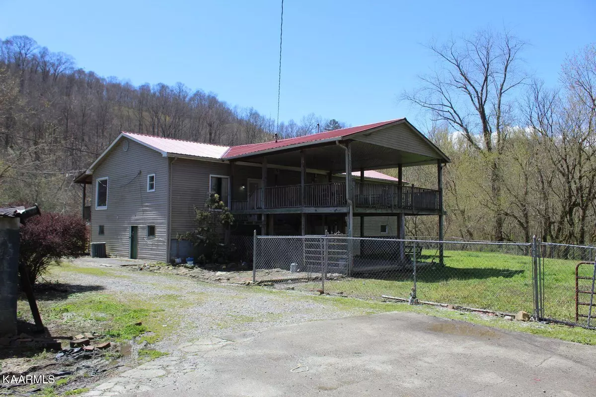 Pineville, KY 40977,11041 US Highway 119