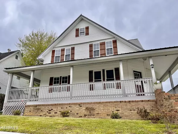 402 Byrd Avenue, Harriman, TN 37748