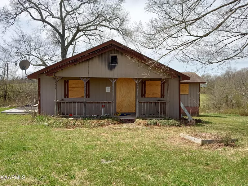 715 Seed Tick Rd, Philadelphia, TN 37846