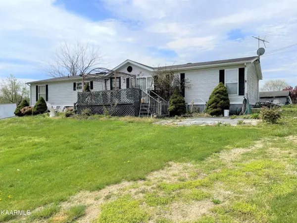 3285 Rocky Hollow Rd, Newport, TN 37821