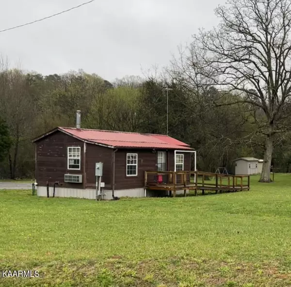 102 Sunnyside Rd, Sweetwater, TN 37874