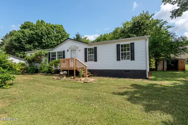 228 Meadow LN, Sweetwater, TN 37874