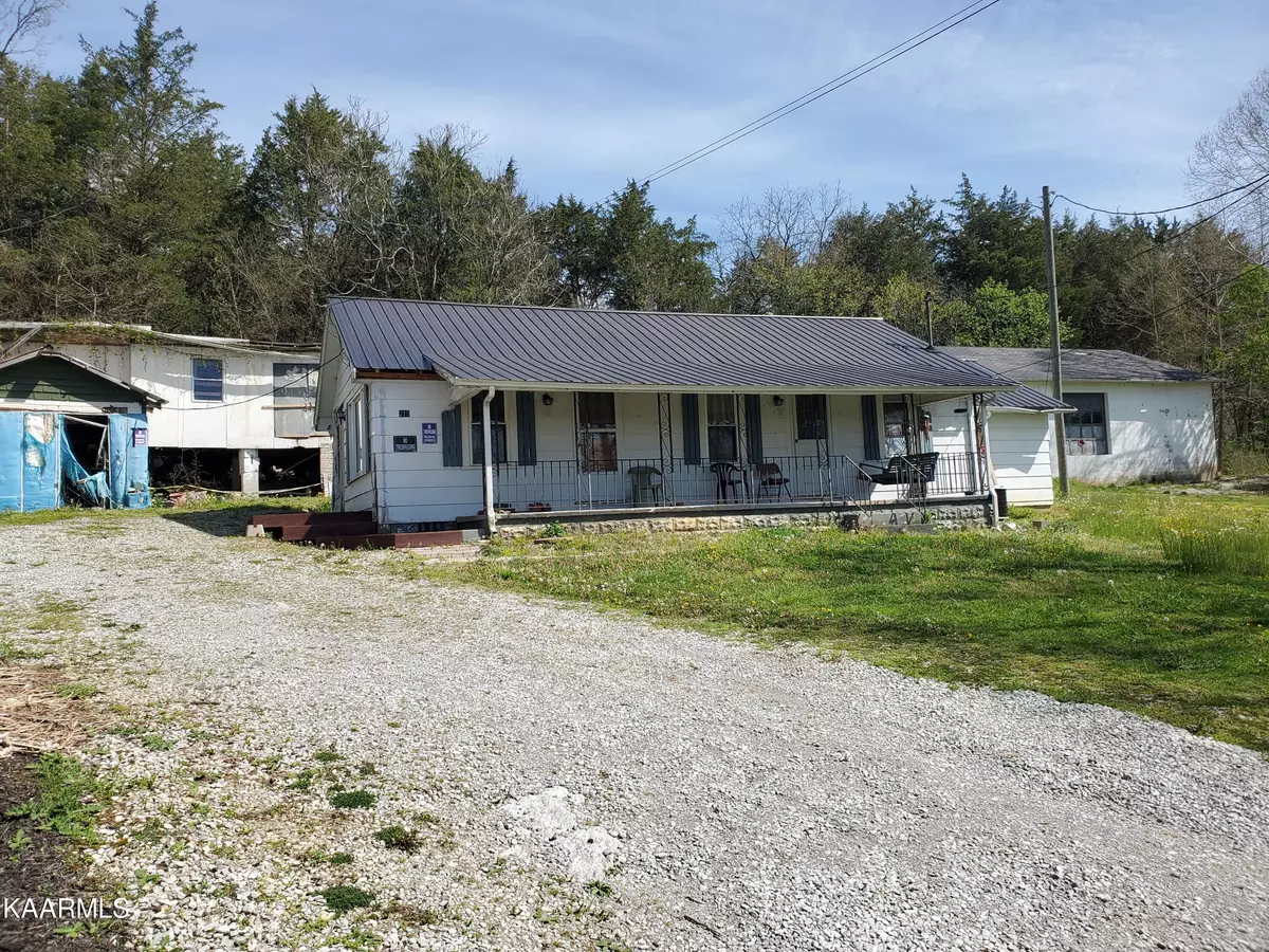 Strawberry Plains, TN 37871,313 Davis Rd