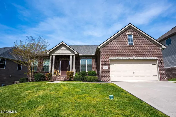 3453 Orange Blossom LN, Knoxville, TN 37931