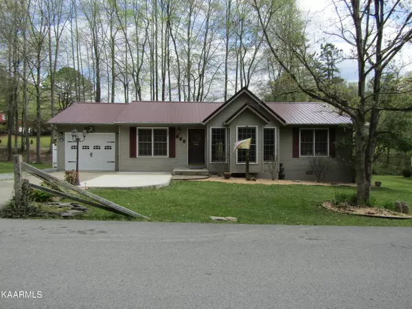 208 Nottingham DR, Middlesboro, KY 40965