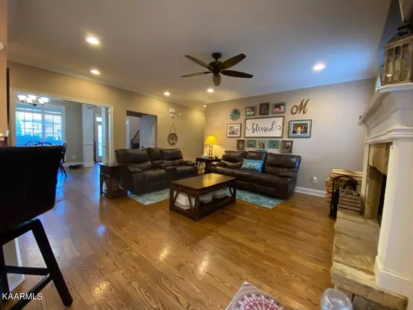 Knoxville, TN 37931,3917 Boyd Walters LN