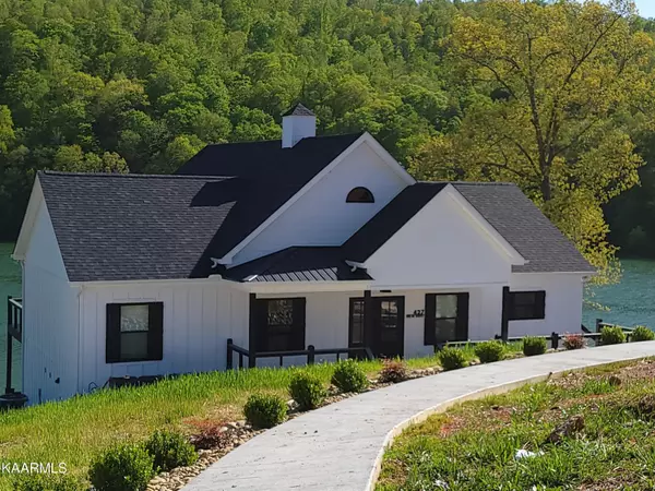 427 Cameron Loop LN, Lafollette, TN 37766