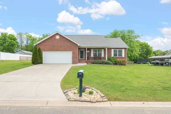 135 Keylee LN, Maryville, TN 37804