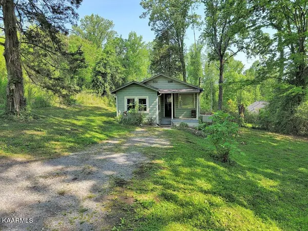 387 Wells Rd, Powell, TN 37849