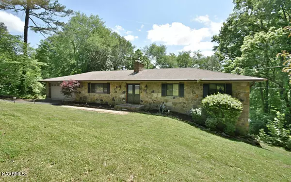 102 E Morningside DR,  Oak Ridge,  TN 37830