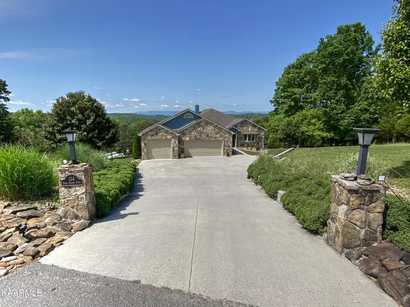 134 Deer Creek Path, Lafollette, TN 37766