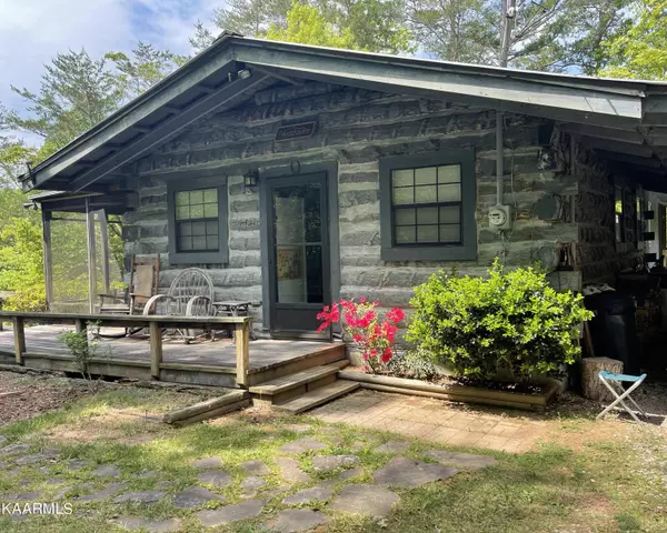 520 Unicoi Lakes Rd,  Tellico Plains,  TN 37385