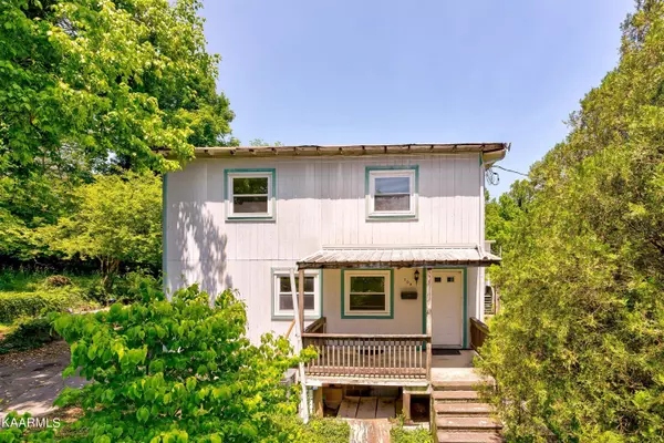 109 Hoyt LN, Oak Ridge, TN 37830