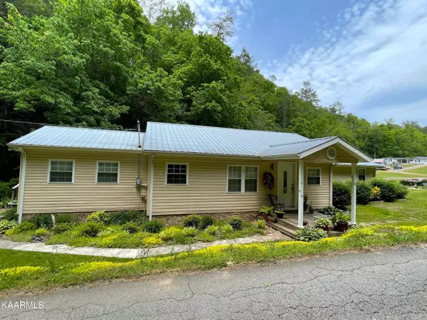 4121 Grindstaff Rd, Hartford, TN 37753