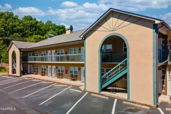 2748 Florence DR #APT 211,  Pigeon Forge,  TN 37863