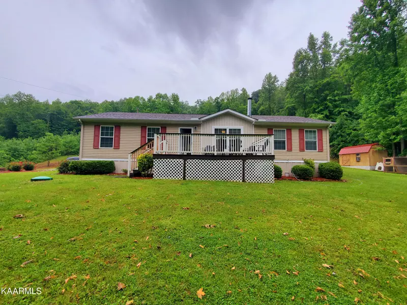 595 Mountain Springs Rd, Rose Hill, VA 24281