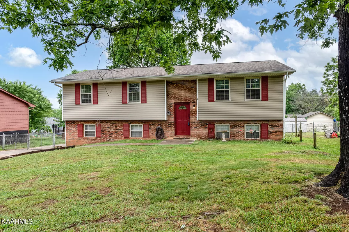 Maryville, TN 37804,2013 Swarthmore LN