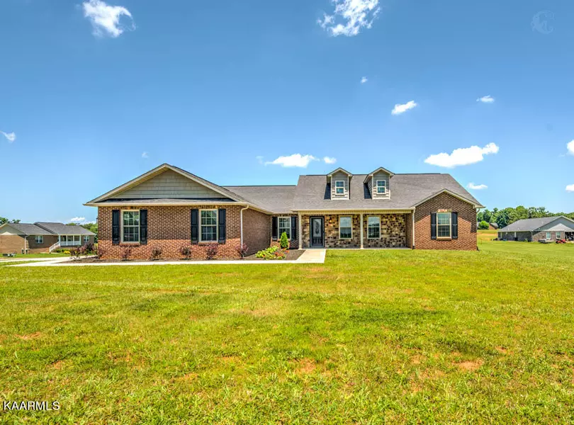 2004 Lindsey LN, Jefferson City, TN 37760