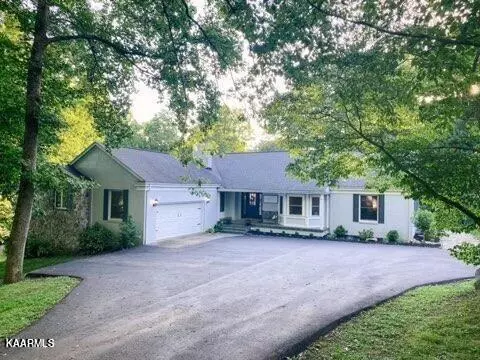 112 Woodland Rd, Pineville, KY 40977