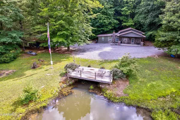 Oliver Springs, TN 37840,1525 Cove LN