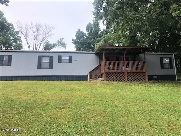 166 Andrew LN, Jacksboro, TN 37757