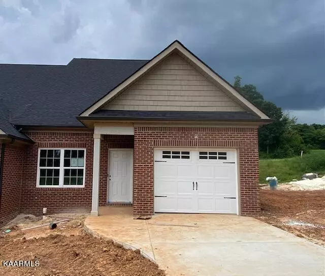 330 Jacksonian WAY, Lenoir City, TN 37772