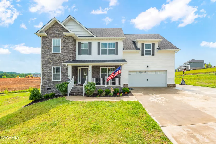 112 Hollyberry Rd, Oak Ridge, TN 37830