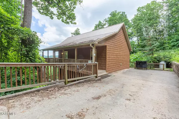 3445 Lonesome Pine WAY, Sevierville, TN 37862