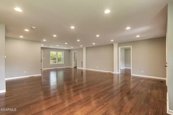 Athens, TN 37303,709 Sherwood Ave