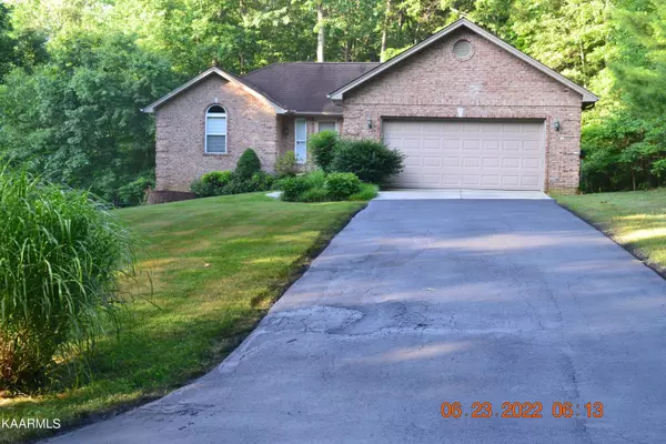 Crossville, TN 38572,3100 Crow DR