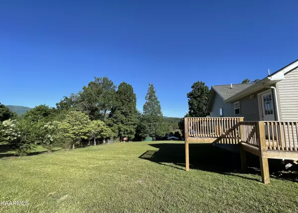 Jacksboro, TN 37757,217 Kay Springs CIR