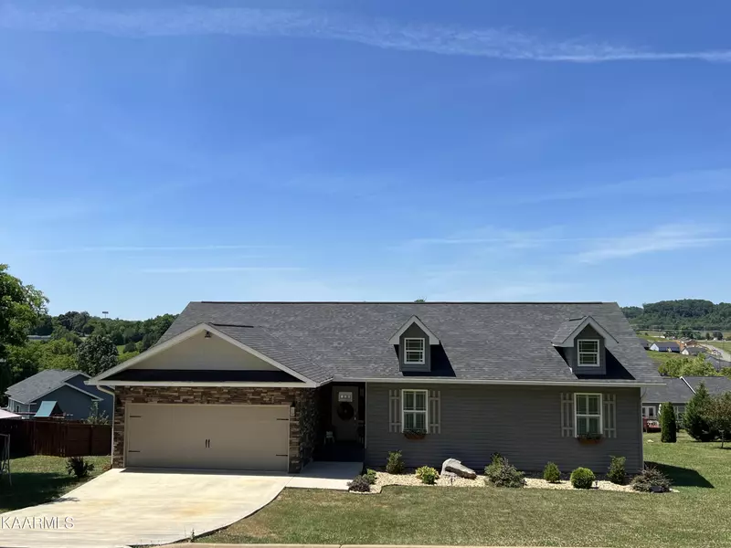 161 Clear Creek Way, Kodak, TN 37764