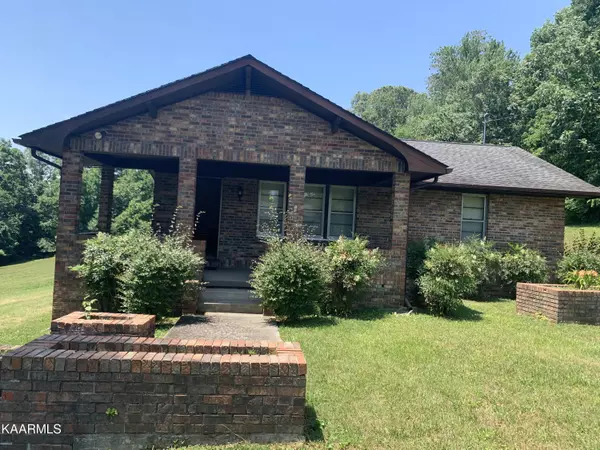 462 Woolsey Rd, Harriman, TN 37748