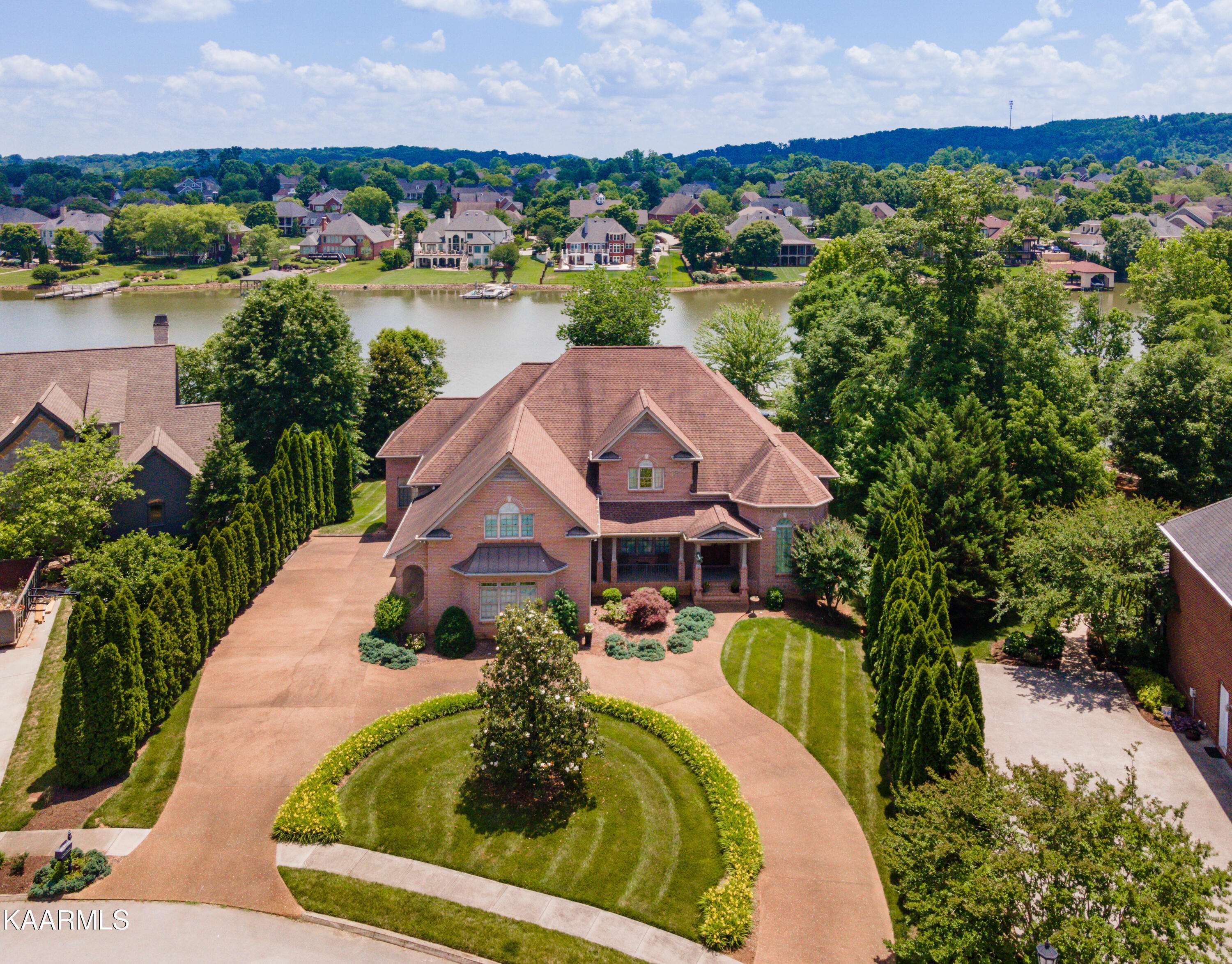 12622 Woodcove LN, Knoxville, TN 37922