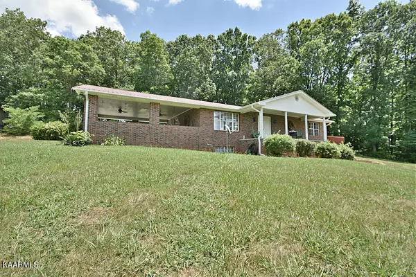 708 Shumate Rd, Rutledge, TN 37861