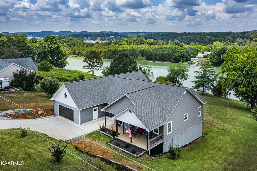 222 Sullivan Pointe, Dandridge, TN 37725