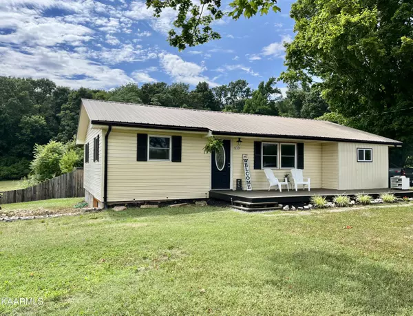 229 Sunnyside Rd, Sweetwater, TN 37874