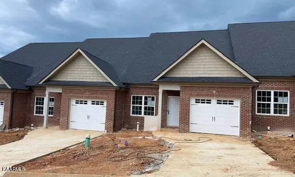 Lenoir City, TN 37772,492 Jacksonian WAY