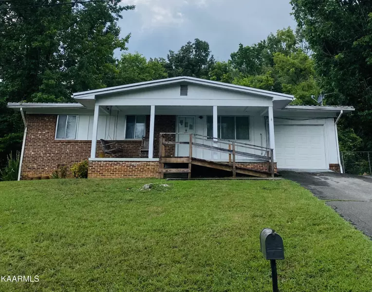 1220 Hoffman Avenue, Etowah, TN 37331