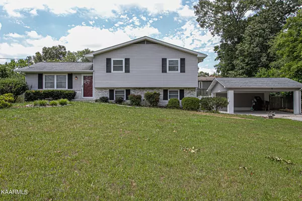 2321 Roundtree Rd, Knoxville, TN 37923