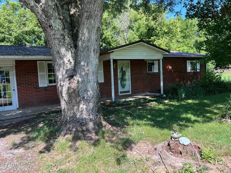 318 McNeil CIR, Mooresburg, TN 37811