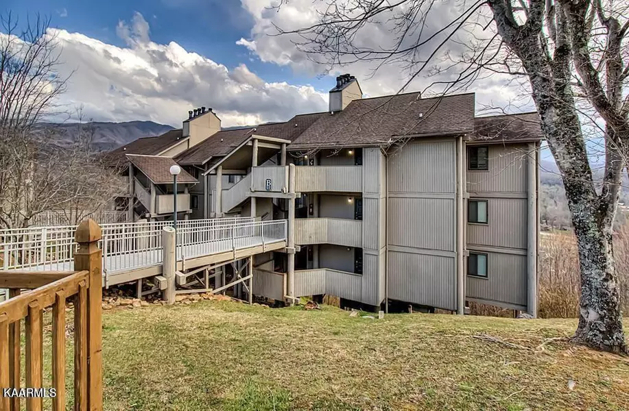 3710 Weber Rd #104-B, Gatlinburg, TN 37738