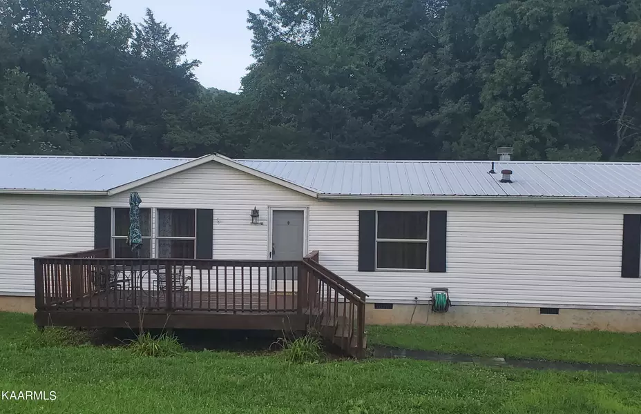 134 Mountain View Rd, Caryville, TN 37714