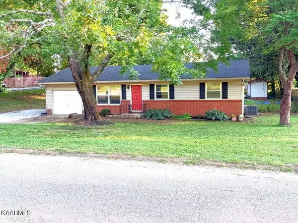 4400 Crestfield Rd, Knoxville, TN 37921