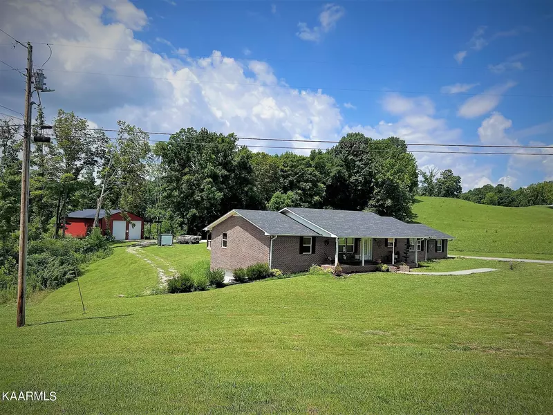 1161 Swann Ridge Rd, Hilham, TN 38568