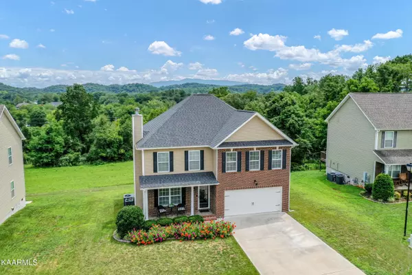 2648 Southwinds CIR, Sevierville, TN 37876